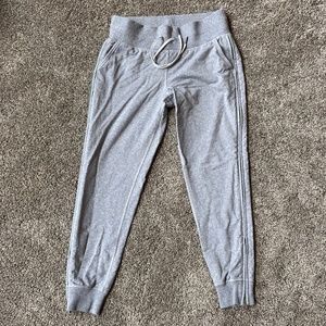 Lululemon gray track pant 6